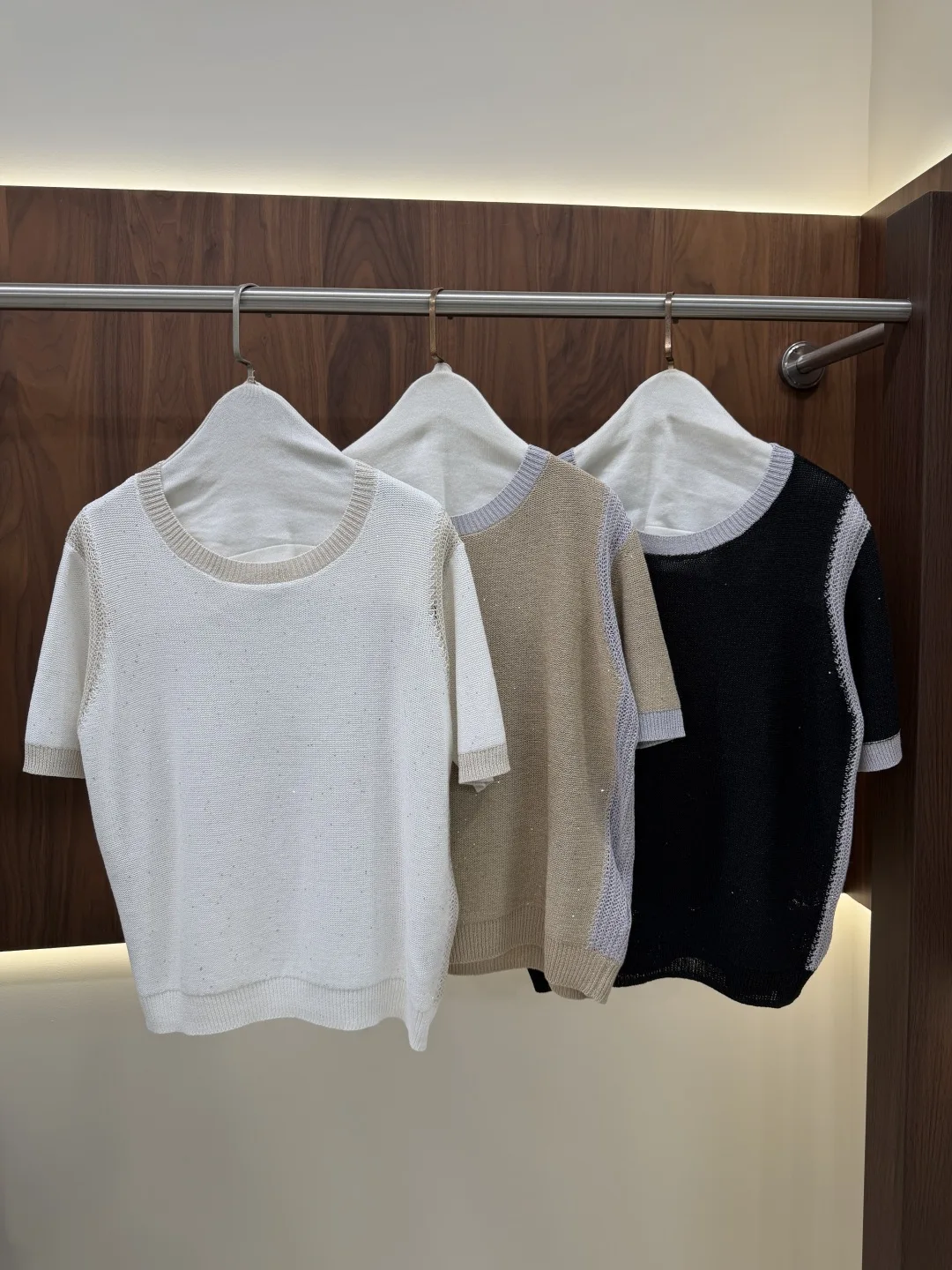 Spring/Summer Women's High-Quality Fashion & Casual Short-Sleeve Knit Top with Sequin Yarn