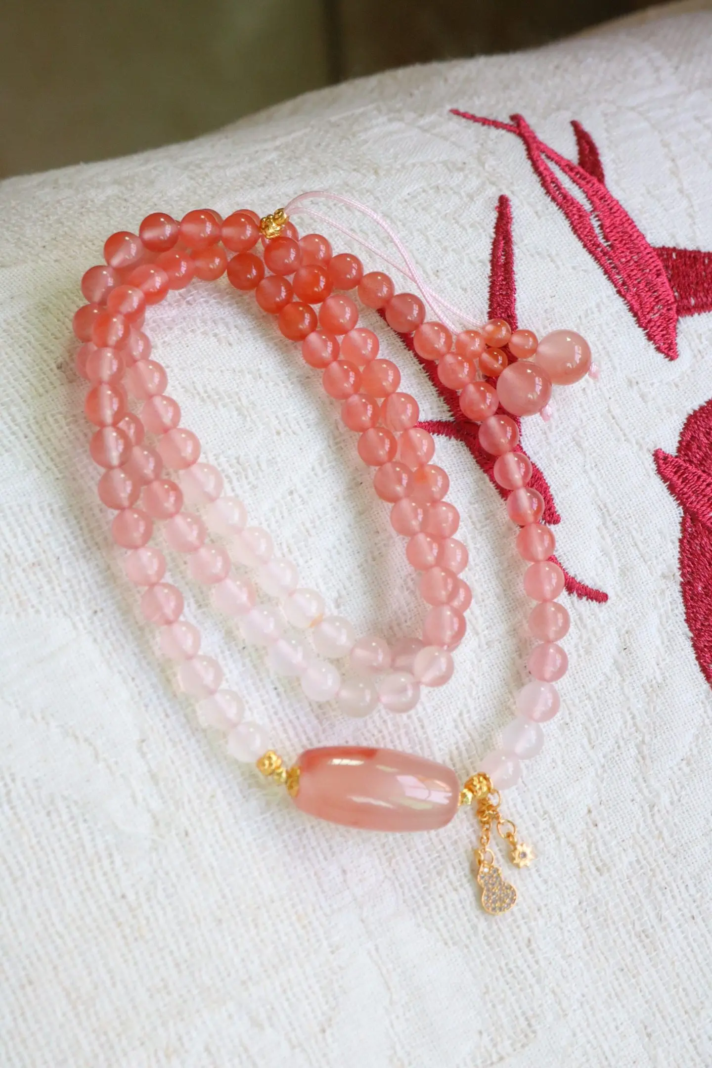 

Колье с градиентом из агата Ice Nanhong, розовое, свежее, чистое, полупрозрачное, с бусинами Ice Nanhong, уникальный подарок ювелирных изделий из драгоценных камней