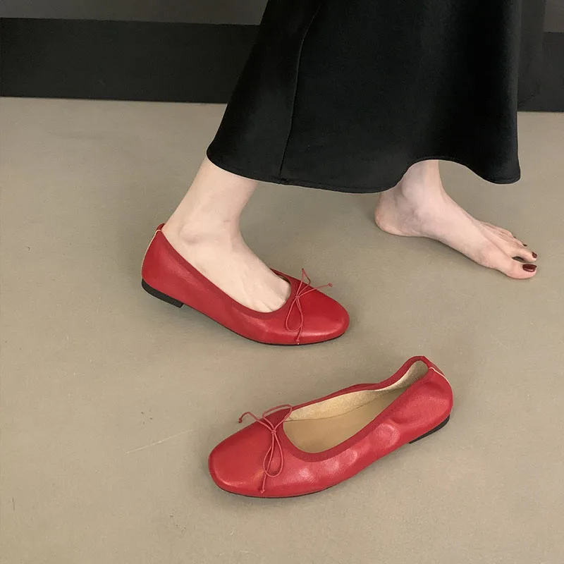 Neue modische Damen-Ballerinas mit runder Spitze, flache Slip-On-Schuhe, weiche, bequeme, elegante Damenschuhe mit flachem Absatz – Detail 1