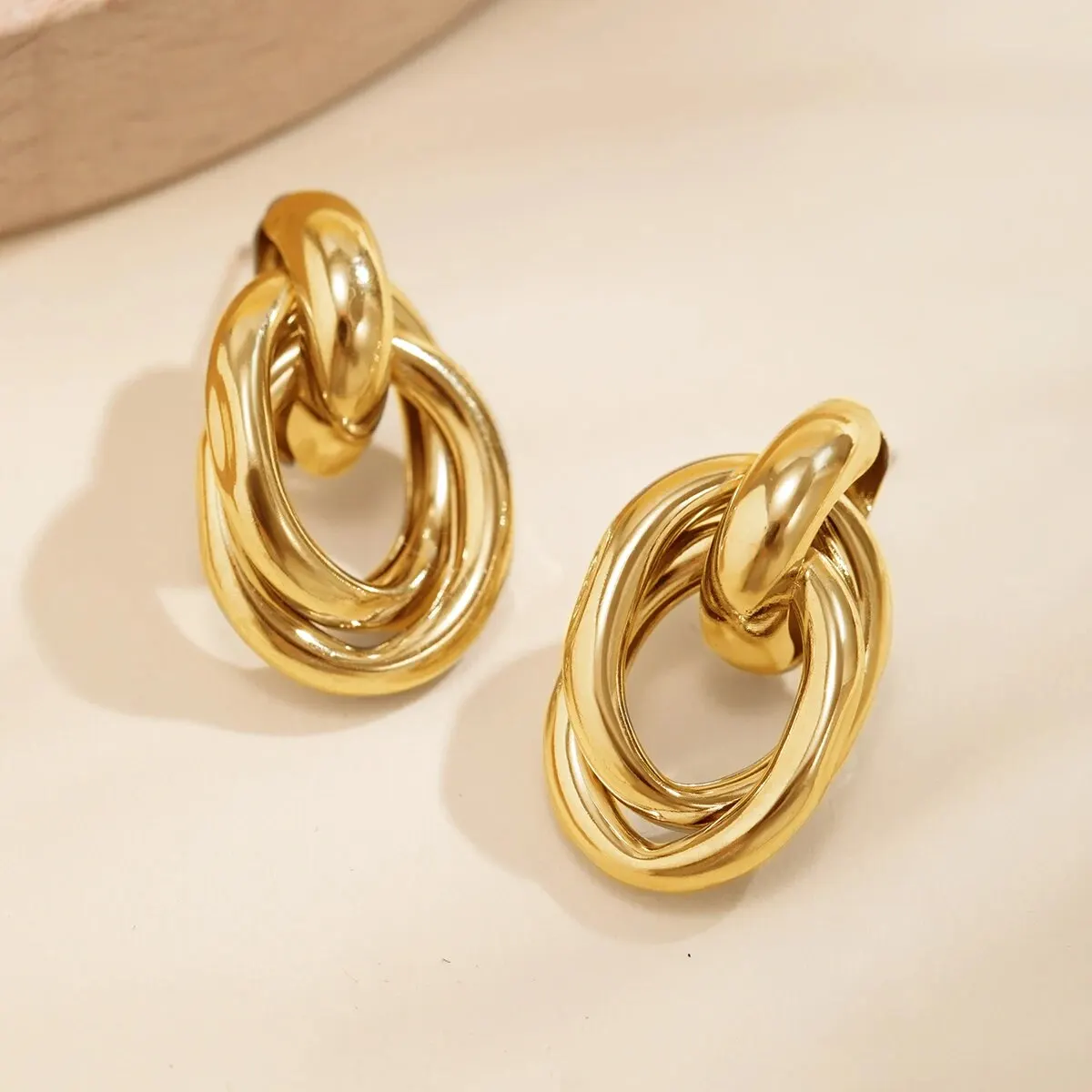 Classic Trendy Gold Color Geometric Irregular Stud Earrings for Women Design Sense Knot Piercing Earring Fashion Jewelry Gifts