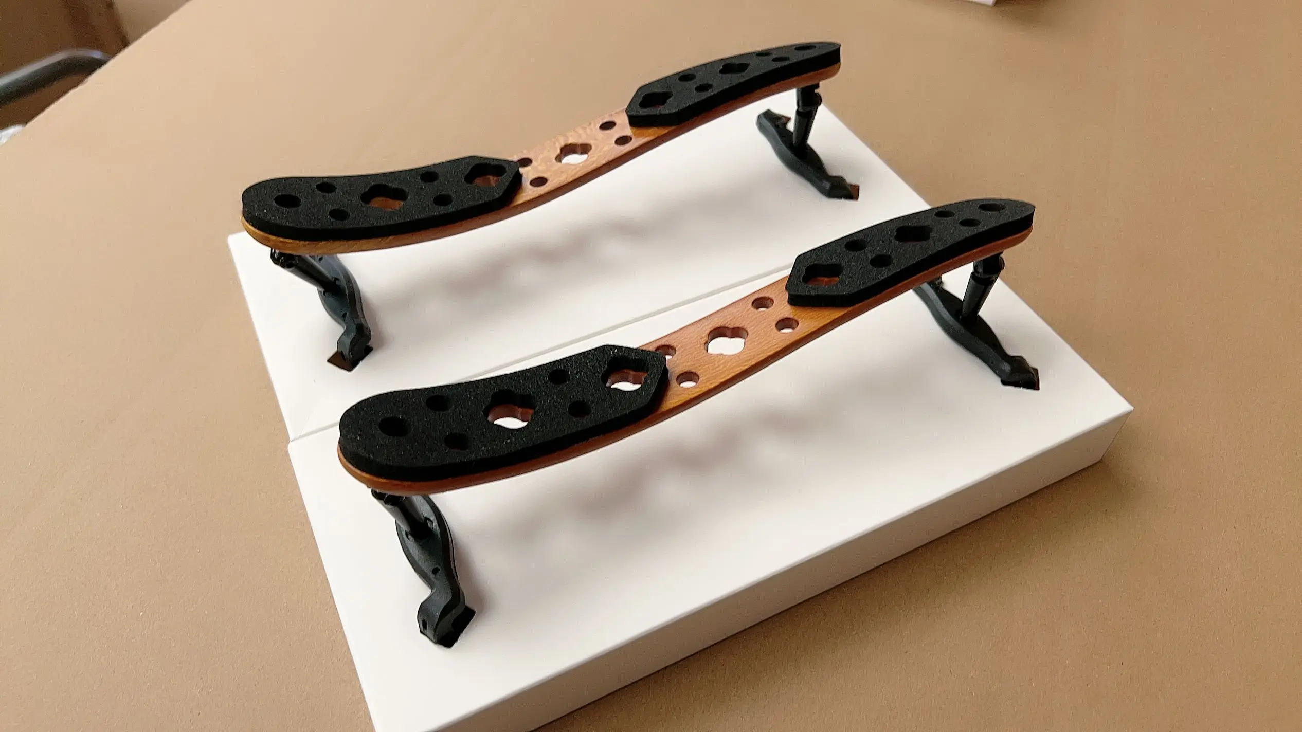 TONGLING High Quality Shoulder Rest, Carbon Fiber Shoulder Rest 4/4 Violin Shoulder Rest Violin Accessories
