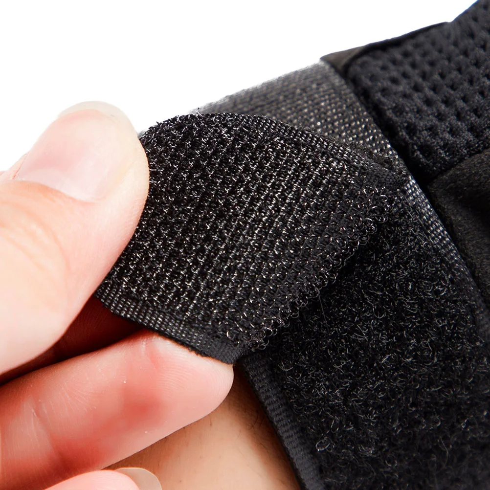 

Sports Cycling Gloves Half finger Lightweight Comfortable Ergonomic Breathable Anti skid Outdoor Women Men Finger Design
