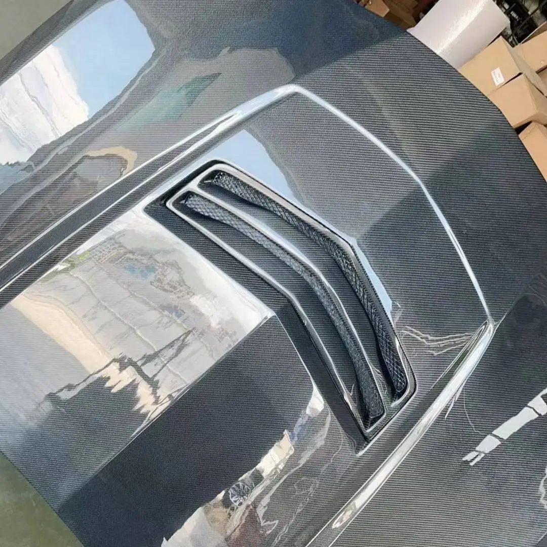 

Tom AutoCadillac CT6 engine hood body parts automotive accessories automotive engine hood carbon fiber engine hood
