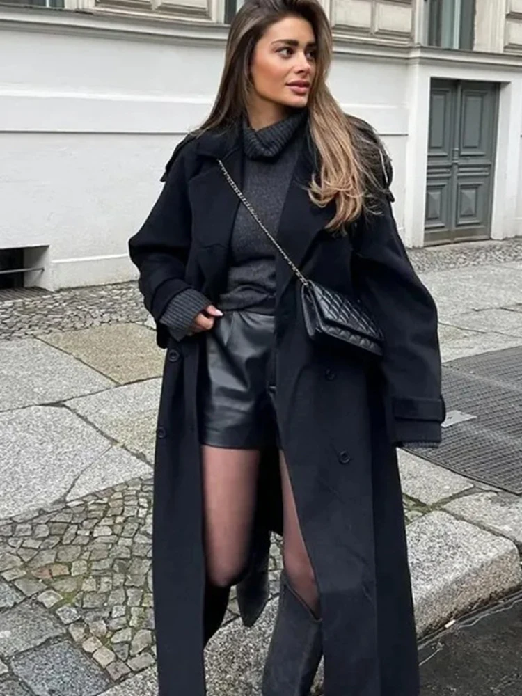 Рисунок 6 - Винтажное коричневое шерстяное пальто