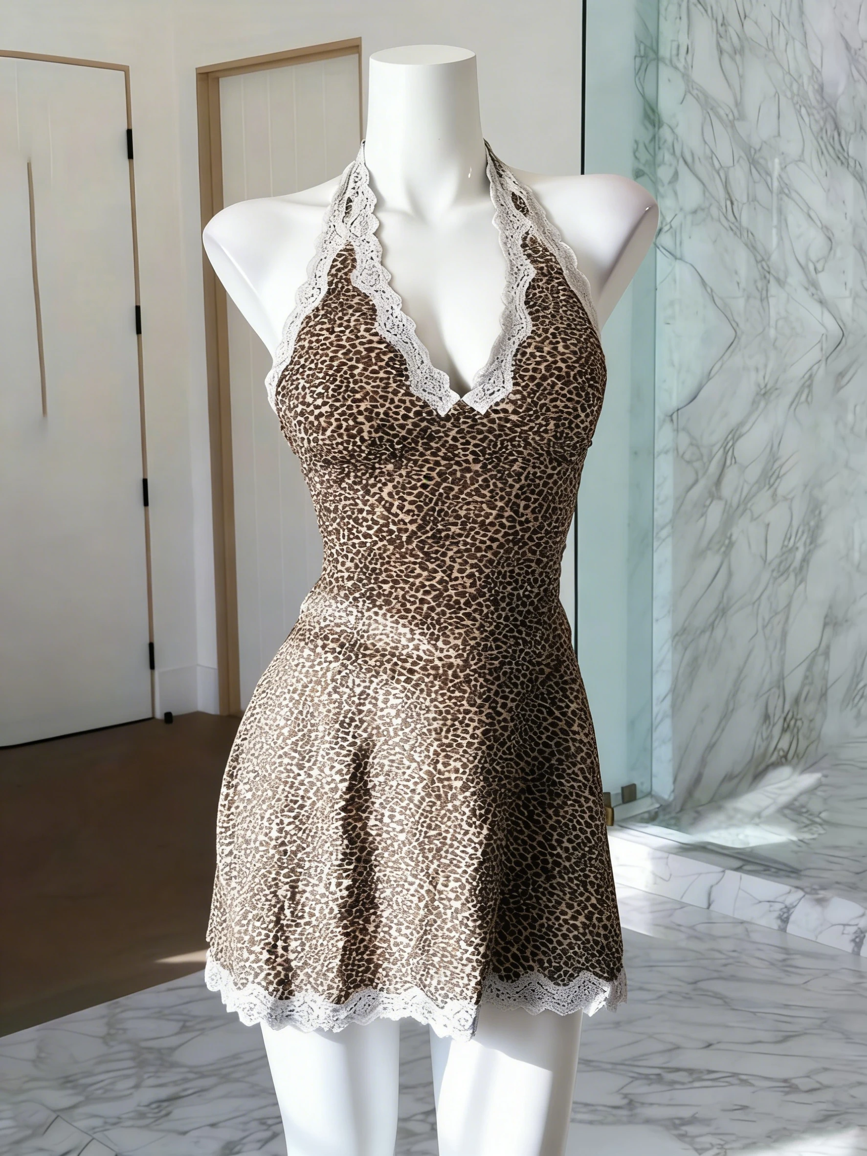 Damen Sexy Leoparden-Print Mini-Kleid Rückenfreies Neckholder-Kleid mit Spitzenbesatz Modisches Kleid für Besondere Anlässe