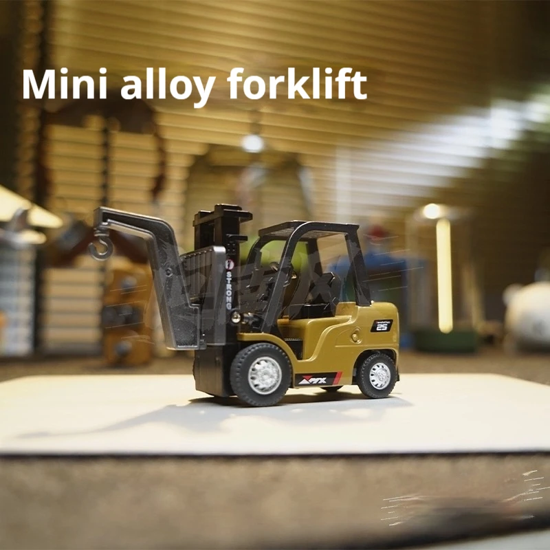 

1:64 масштаб Bluetooth RC вилочный погрузчик из сплава инженерный автомобиль с управлением через приложение мини-строительный игрушечный грузовик со светодиодной подсветкой для детей