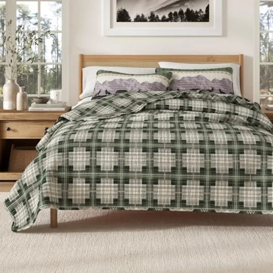 Lodge Quilt Set - 3-Piece Size Rustic Bedding Set - Lightweight All-Season Reversible Bedspread