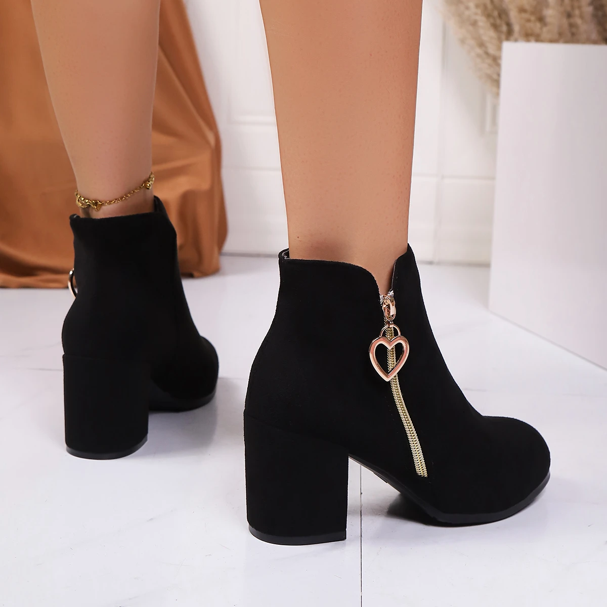 Neue Herbst-Winter-Damenstiefeletten mit dickem Absatz, runder Zehenpartie, schlicht, bequem, elegant, Damenschuhe – Detail 10