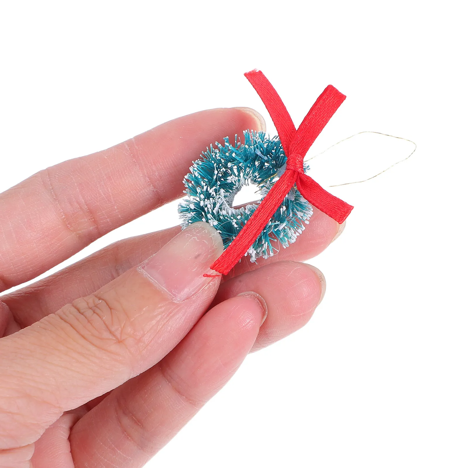 

4Pcs Simulated Garlands for Dollhouse Mini Decorations Charming Tiny Wreaths for Holiday Furniture Ornament Flocked Mini Wreaths