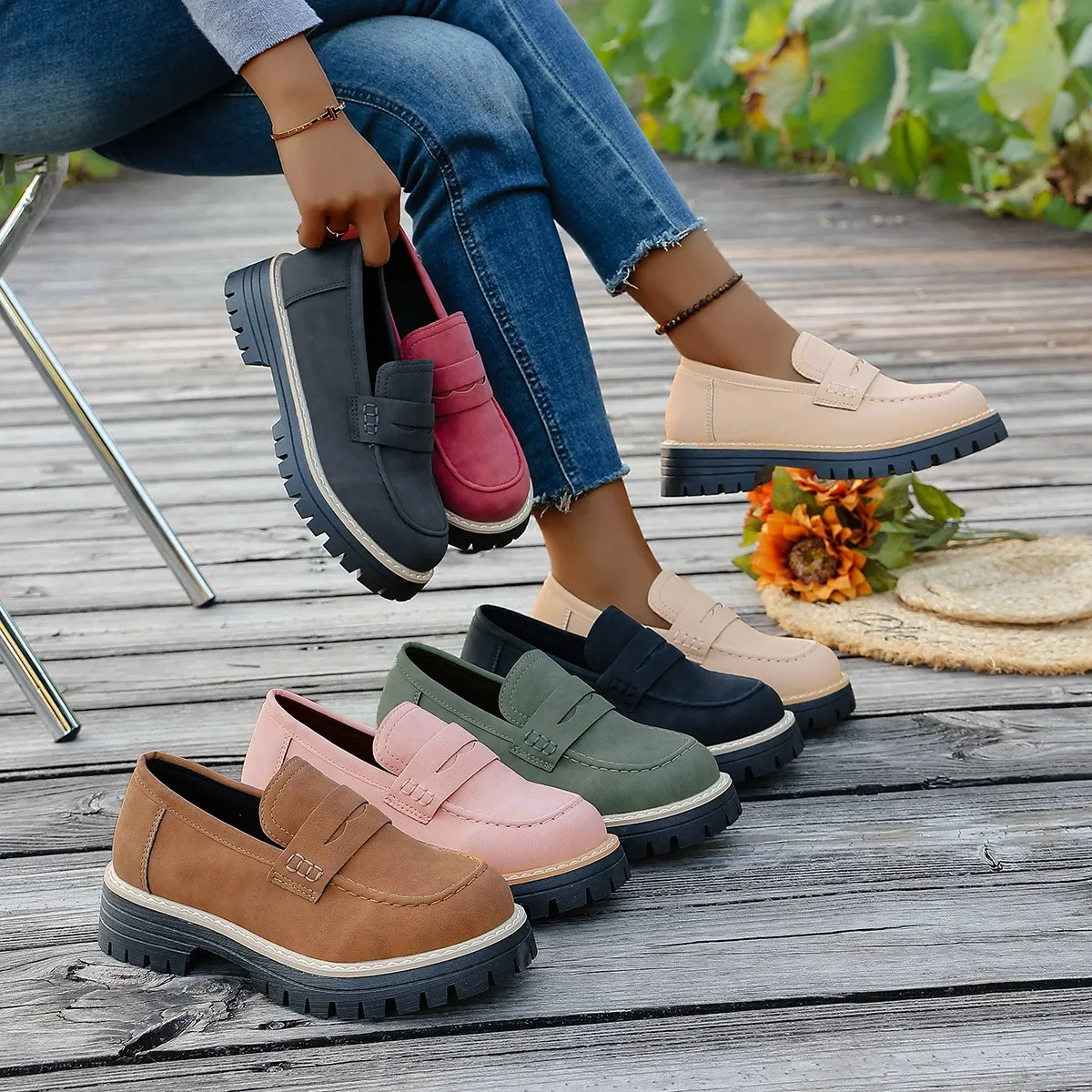 Woman Spring Autumn New British Style Flats Comfortable Low Heel Slip on Shoes Ladies Solid Color Platform Loafers Shoes