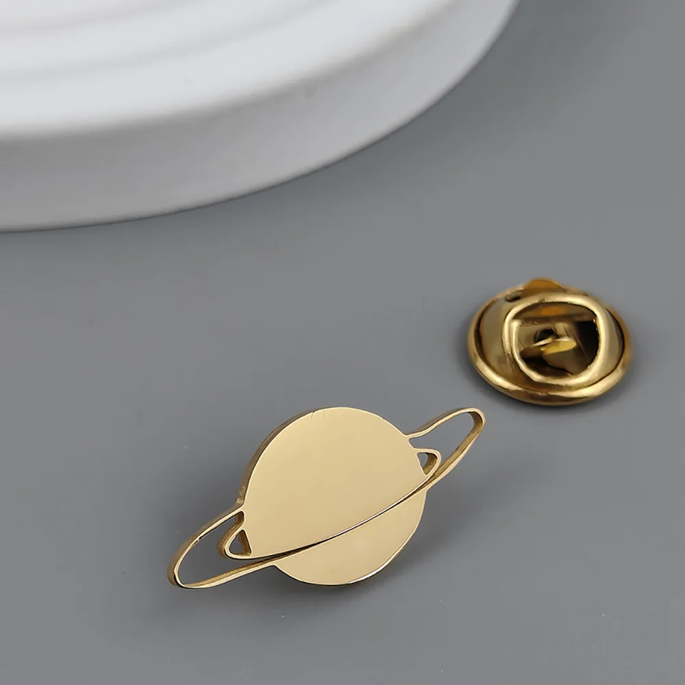 Men\'s Cosmic Planet Saturn Pattern brooches Fashion Stainless Steel French Shirt Set Sweater Jacket Charm Corsage Pins Wholesale