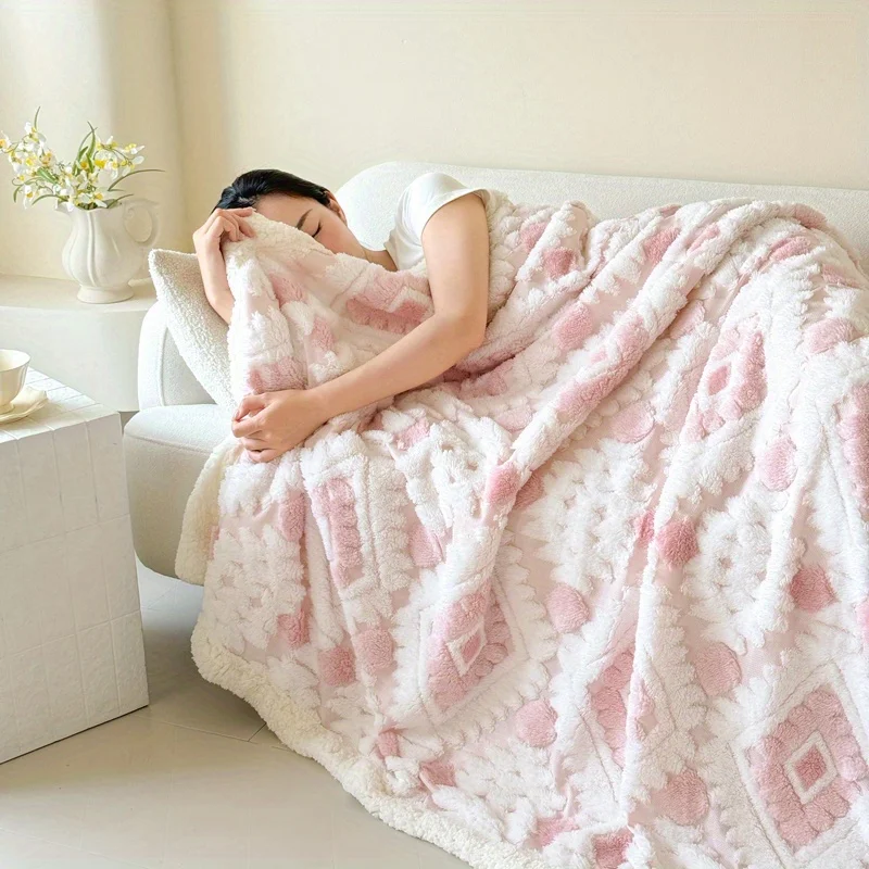 Hollow Double-Layer Blanket Thickened Design Fashionable Craft Faux Cashmere Fur Warm Cold-Proof Suitable Outdoor Camping Gift