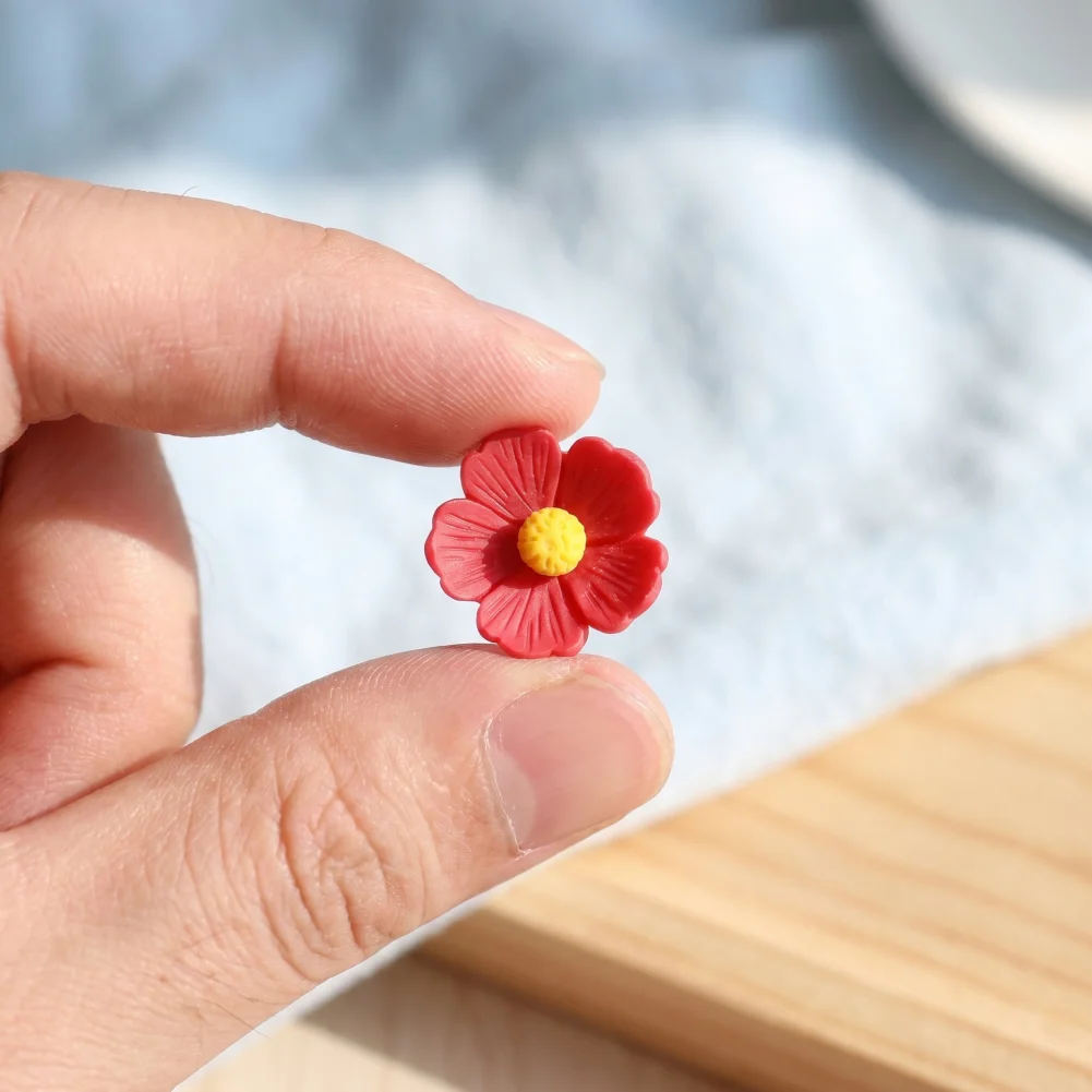 Diy Floral Ornaments 5pcs Resin Flower Embellishments Flat Back Bloom Ornaments Diy Jewelry Hair Accessories Craft for Projects