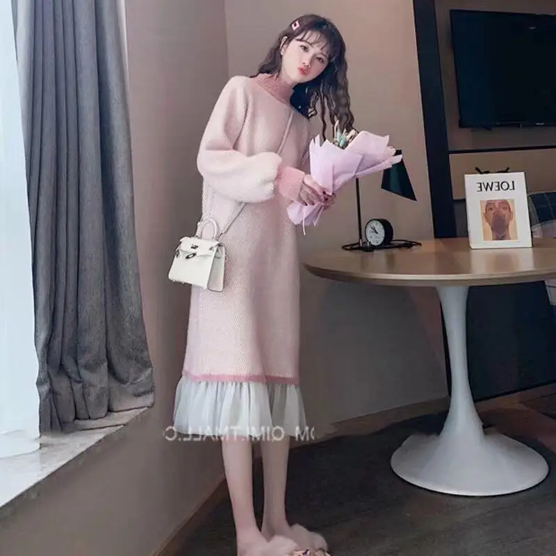 ชุดเดรสไหมพรมทรงหลวมสไตล์ฝรั่งเศส ความยาวปานกลางคลุมเข่า แฟชั่นฤดูใบไม้ร่วงฤดูหนาว 2025 สำหรับผู้หญิง