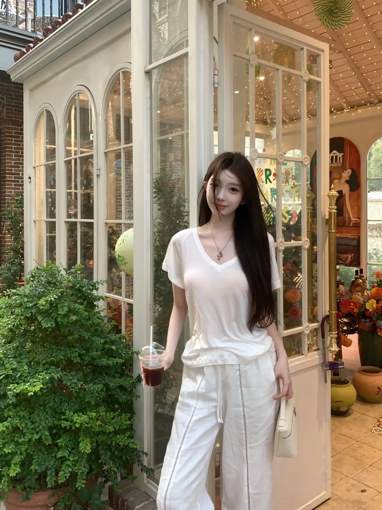 

Льняные брюки с высокой талией, узкого кроя, дышащие, приятные к телу, с ажурными кружевными вставками, белого цвета, для свиданий и повседневного использования.