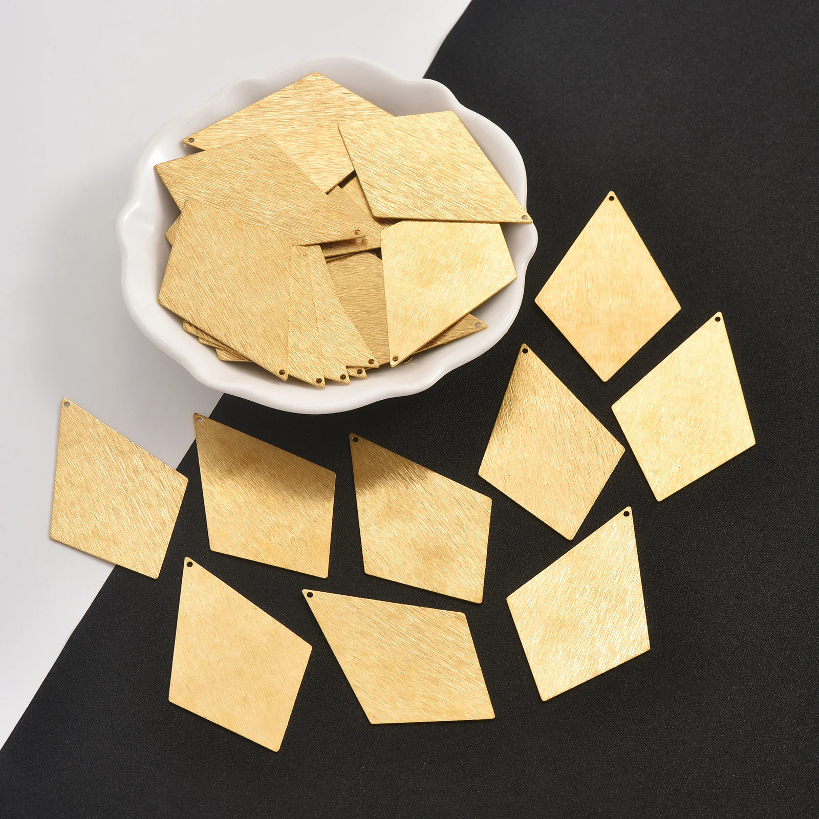 6pcs original brass single hole brushed solid flat rhombus  pieces are used to make charming earring necklace pendant components