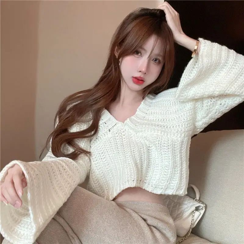 

Women'S Short V-Neck Knitted Sweater Hollow Out Temperamental Minority Long Sleeve Slim Pullover Top Casual