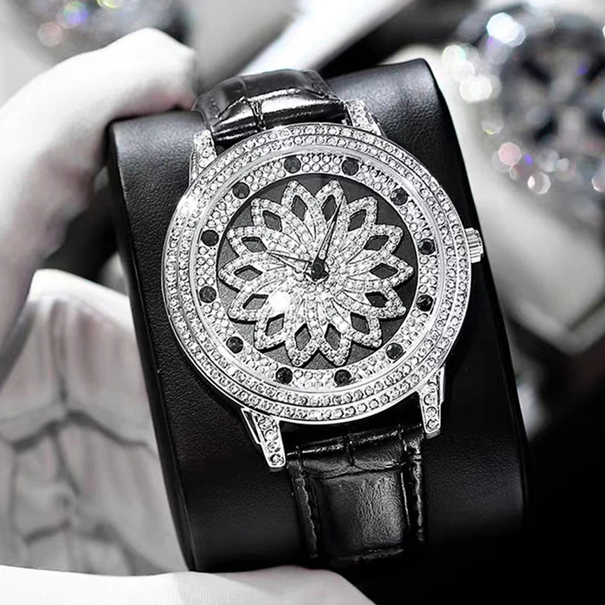 Fashionable Full Diamond Lucky Star Rotating Leather Watch for Men and Women