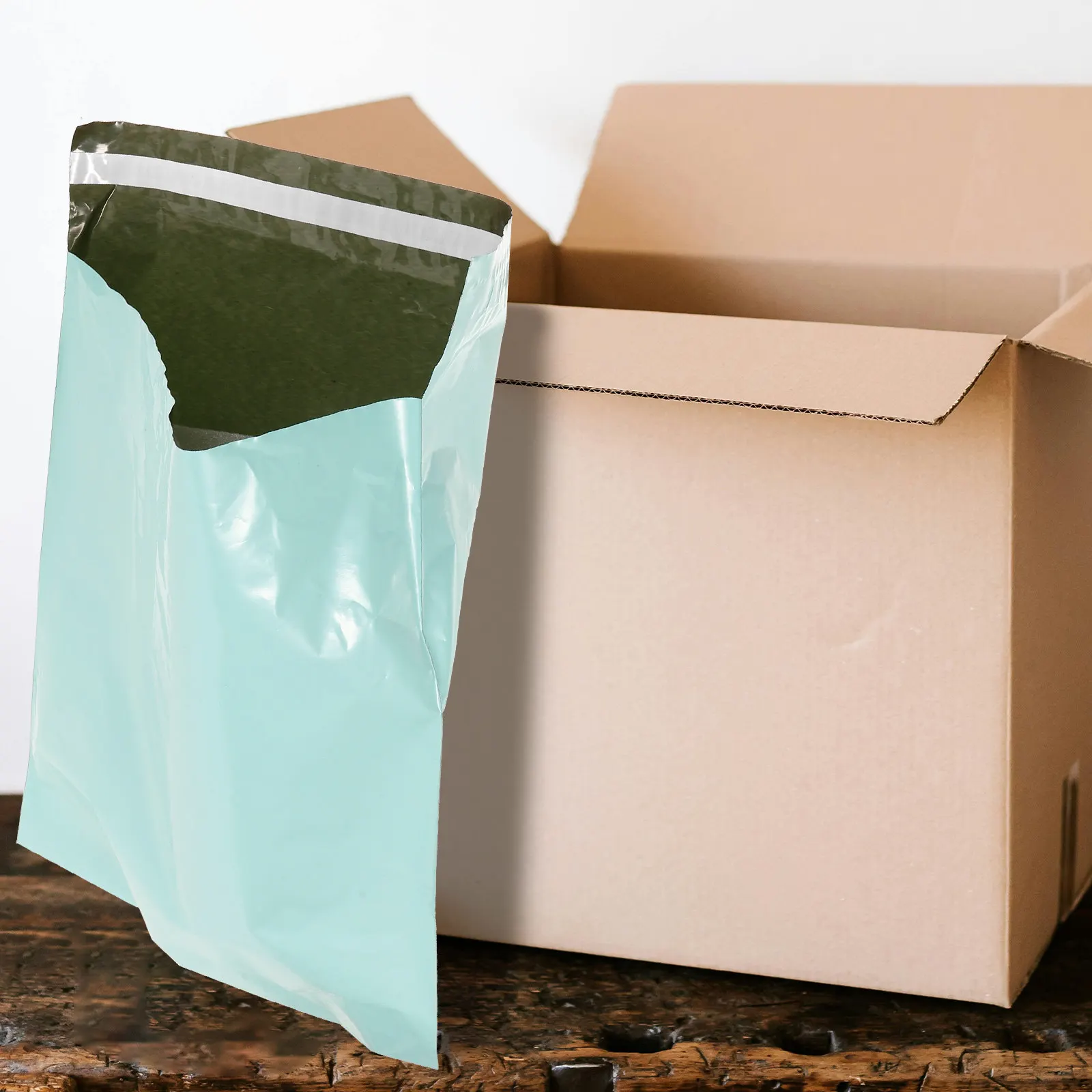 

50Pcs Heavy-Duty Adhesive Mailing Bags Reliable Secure Seal Delivery Pouches for Apparel Catalogs Packaging