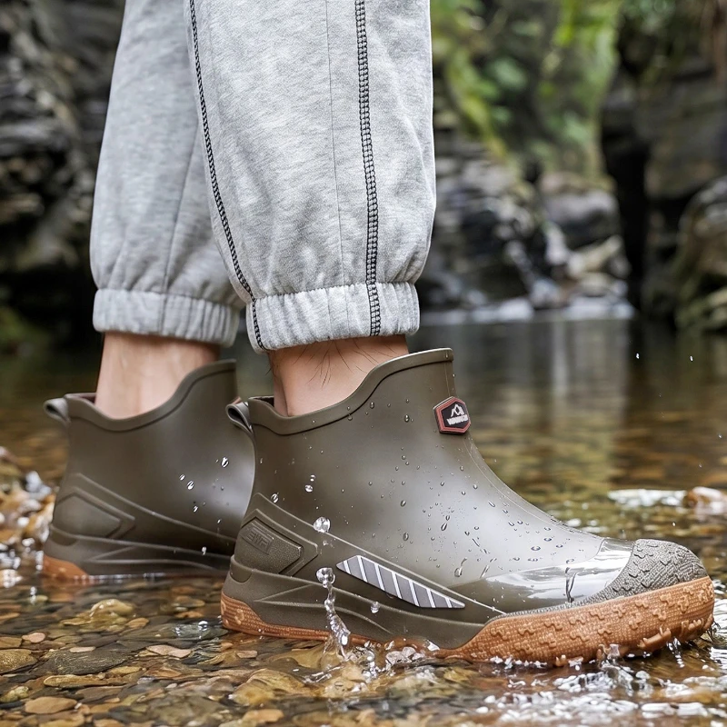 Environmentally friendly short tube casual men's rain shoes