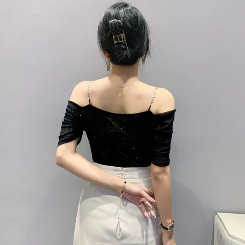 Streetwear Chic Pleated Mesh Stitching Short-Sleeved Women\'s T-Shirt 2023 Summer New Sexy Off-The-Shoulder V-Neck Girl Tees Top