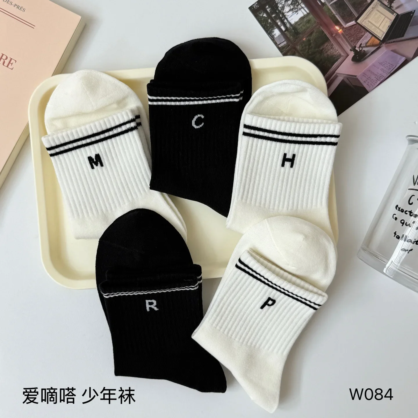 جوارب متوسطة الطاقم من القطن الممشط للسيدات لعام 2026، طباعة حروف بسيطة، مضادة للبكتيريا، راحة ناعمة، عبوة من 5 أزواج، خريف جديد ​