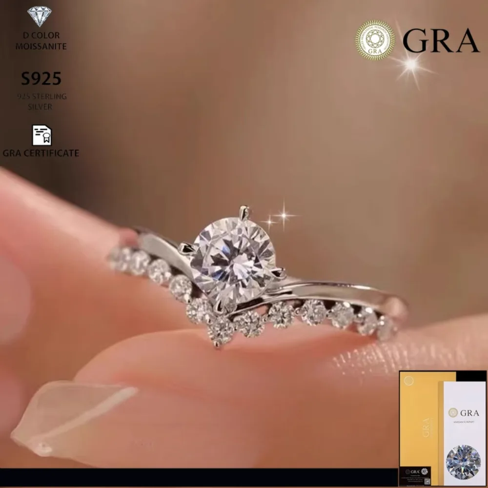 

S925 Sterling Silver Ring Women's Moissanite Diamond Ring V-shaped Crown Temperament Light Luxury Niche Design Ring