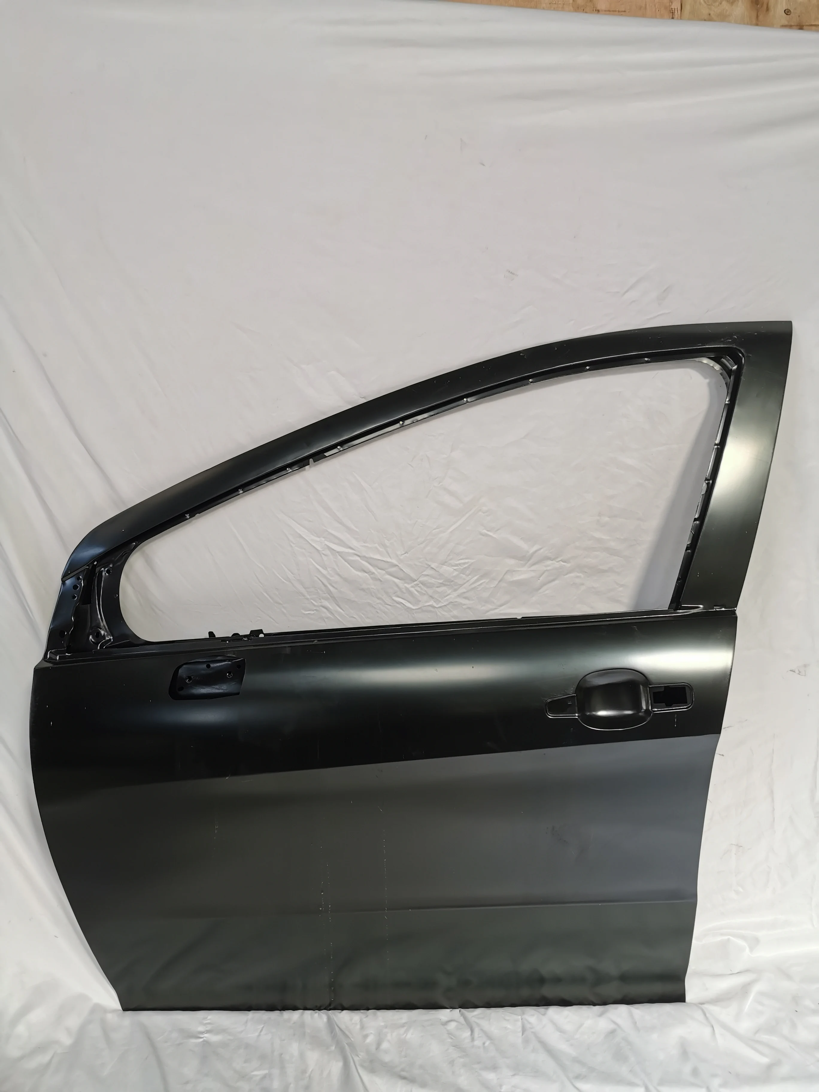 Factory Sale Auto Body Parts Replacement Steel Front Rear Car Door Side Panel Cover Parts for Peugeot 308