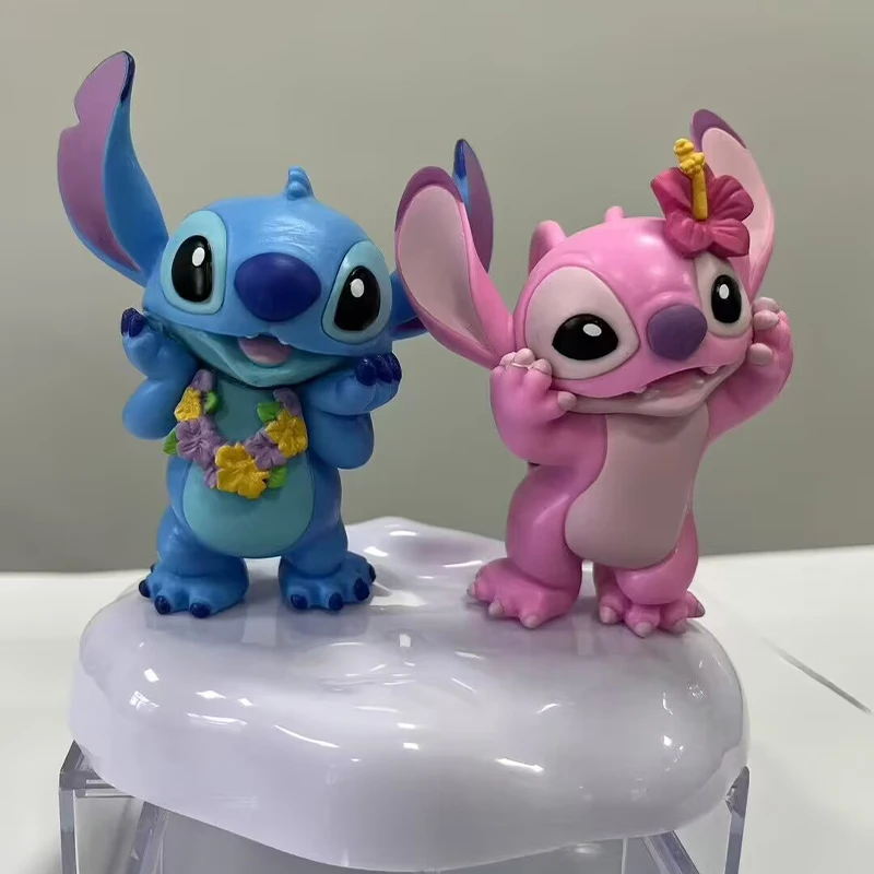 Originele Disney Lilo & Stitch-actiefiguren Stitch en Angel Lover-beeldjes Massaal verzamelmodel Standbeeldpop Verjaardagen
