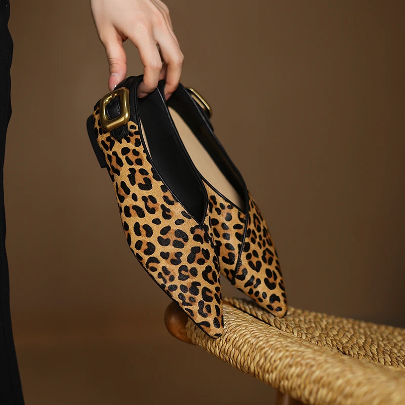 2026 New Spring Trend Genuine Leather Flats Sexy Lady Pointed Toe Leopard Flat Shoes Buckle Style Pattern Slip-on Fashion Pumps