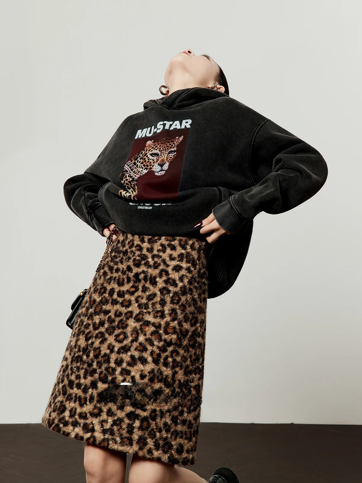 

Женская толстовка с капюшоном и леопардовым принтом Diamond, на флисовой подкладке, весна 2026, новая модель, повседневная, с длинными рукавами