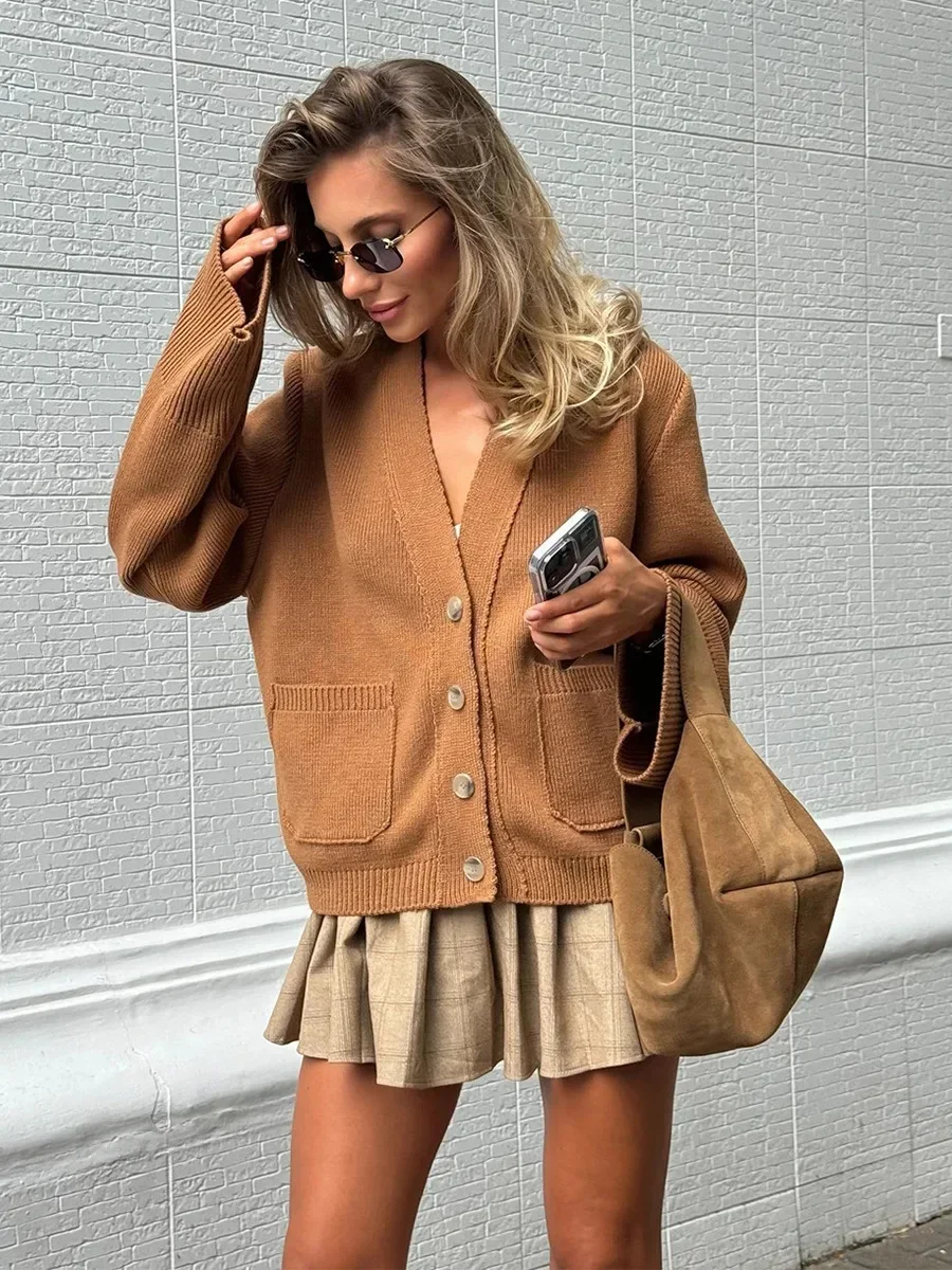 

Loose Fit Long Sleeve Soft Trendy Button Up Pockets Jumpers Wolfeel Autumn Winter Fashion Women's New V - Neck Knit Cardigan