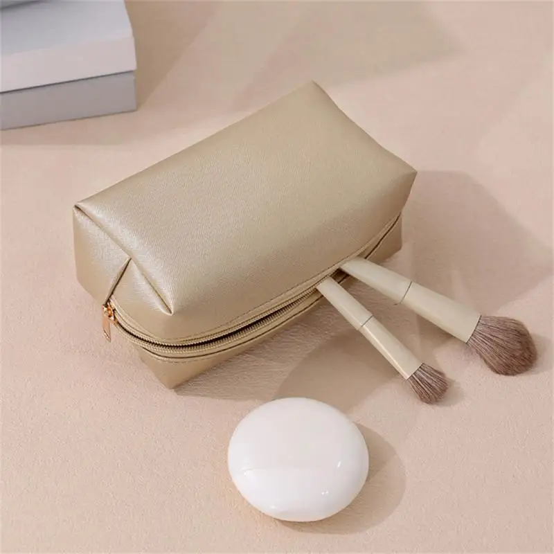 Portable High-value Lipstick Storage Bag New Fashion Cosmetic Bag Hand-held Cosmetics Storage Bag