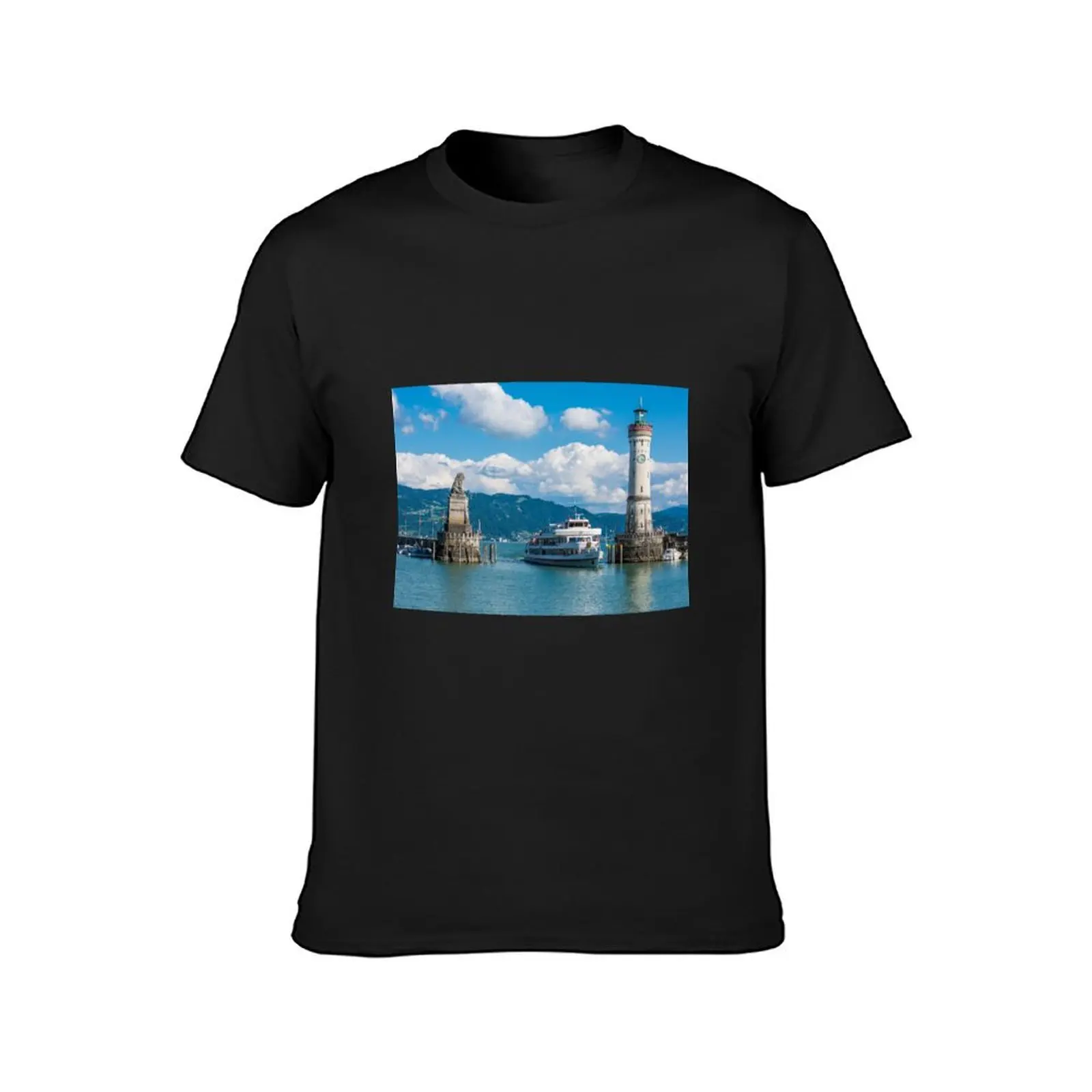 Lighthouse of Lindau at lake Constance, Bodensee T-Shirt boys whites summer top vintage quick-drying mens funny t shirts