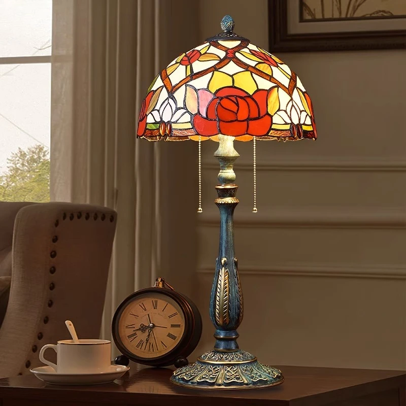 desk lamp, retro romantic French style, warm bedside in the bedroom, luxurious decoration, living room study desk lamp