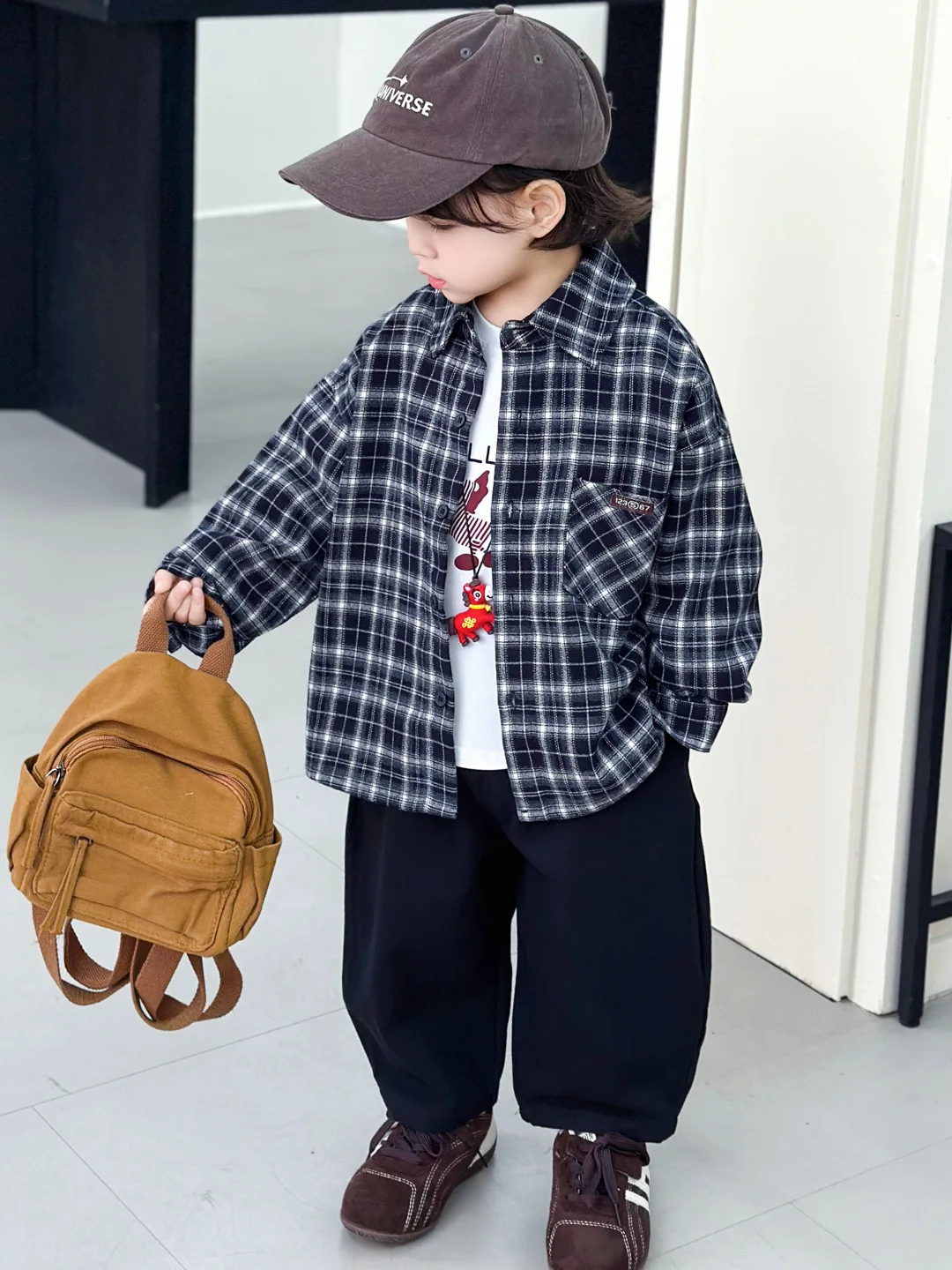 

Весенний модный комплект из двух предметов в клетку для мальчиков: повседневная спортивная одежда с длинным рукавом из смесового хлопка, коллекция для подростков.