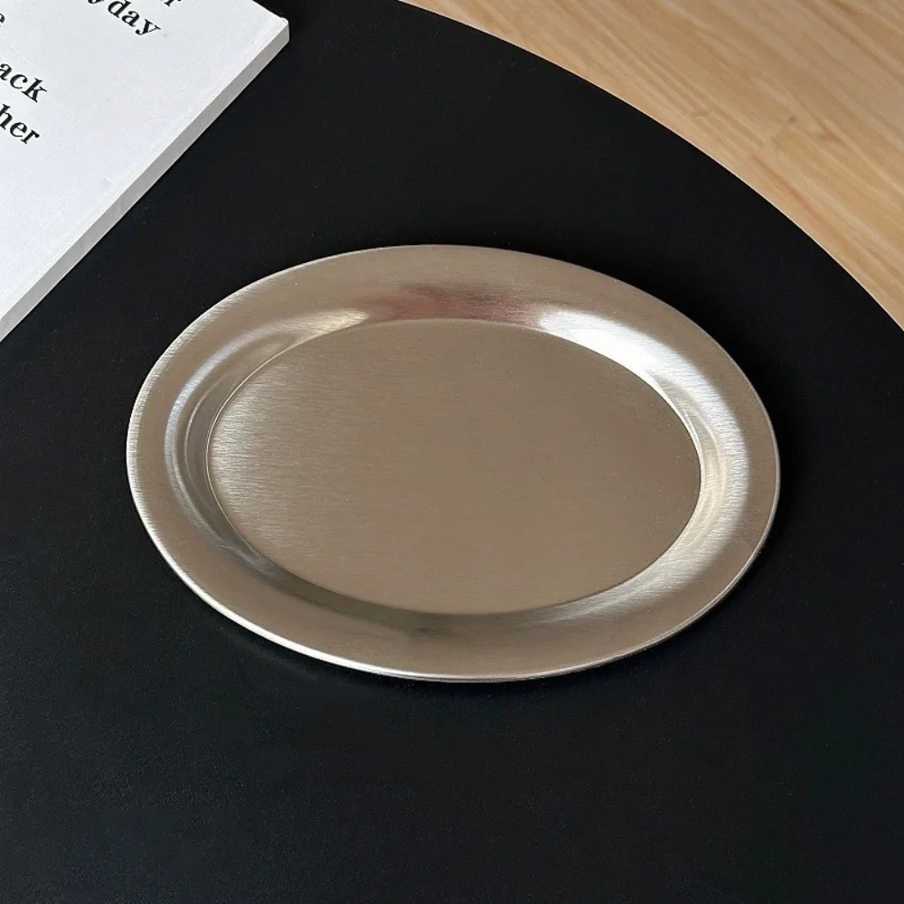 Neue Edelstahl-Kuchenplatte Oval Silberne Dessertplatte in Verschiedenen Größen Minimalistisches Serviertablett Heimdekoration