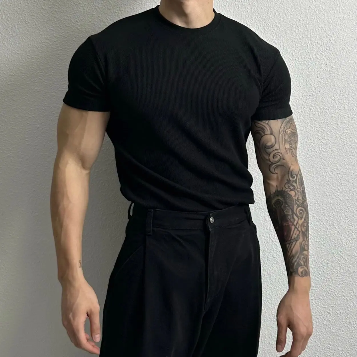 

Summer Men Short Sleeve Slim Fitness T-Shirts Streetwear Fashion Solid Versatile Casual Sports Training Sweat Black Knitted Tops