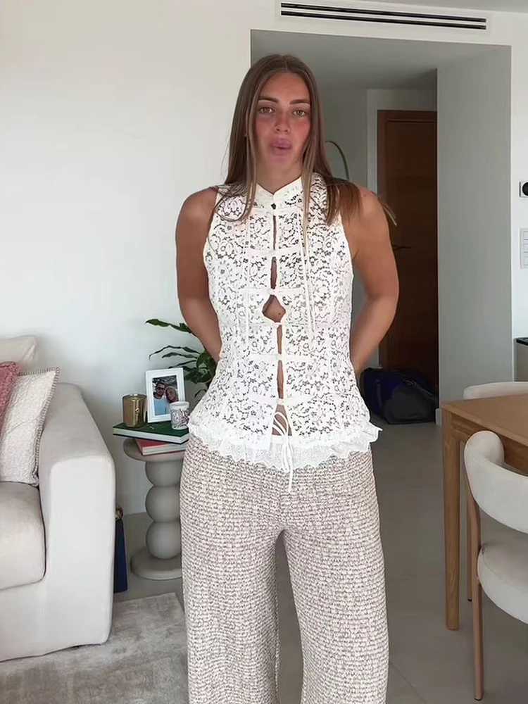 Chic Lace Hollow Sexy Tank Top For Ladies Sleeveless Slimming Summer Fashion Trend Street Elegant Designed Women Party Vest