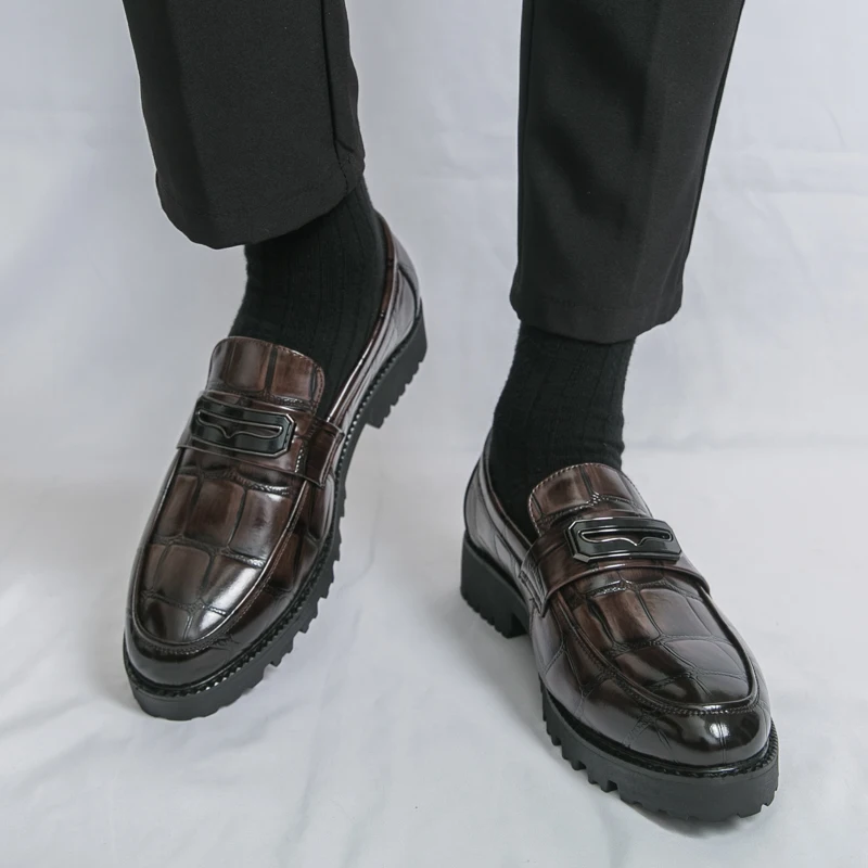 حذاء بدون كعب عصري للرجال أسود بني أوروبي أمريكي كاجوال مريح ماركة مكتب أحذية من الجلد أحذية رجالية