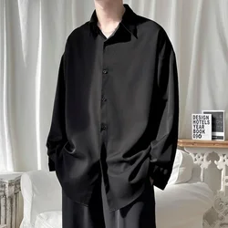 2025 Zwarte shirts met lange mouwen Heren Koreaanse comfortabele blouses Casual los overhemd met enkele rij knopen