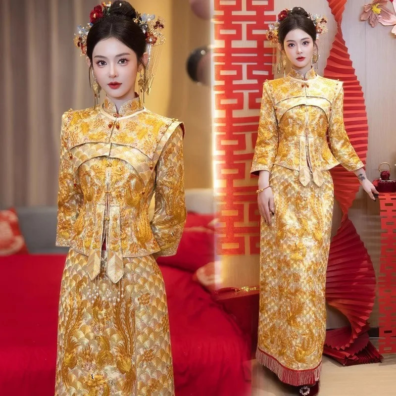 

New high-end custom-made Chinese-style clothing with Manchu embroidery the imperial dragon and phoenix