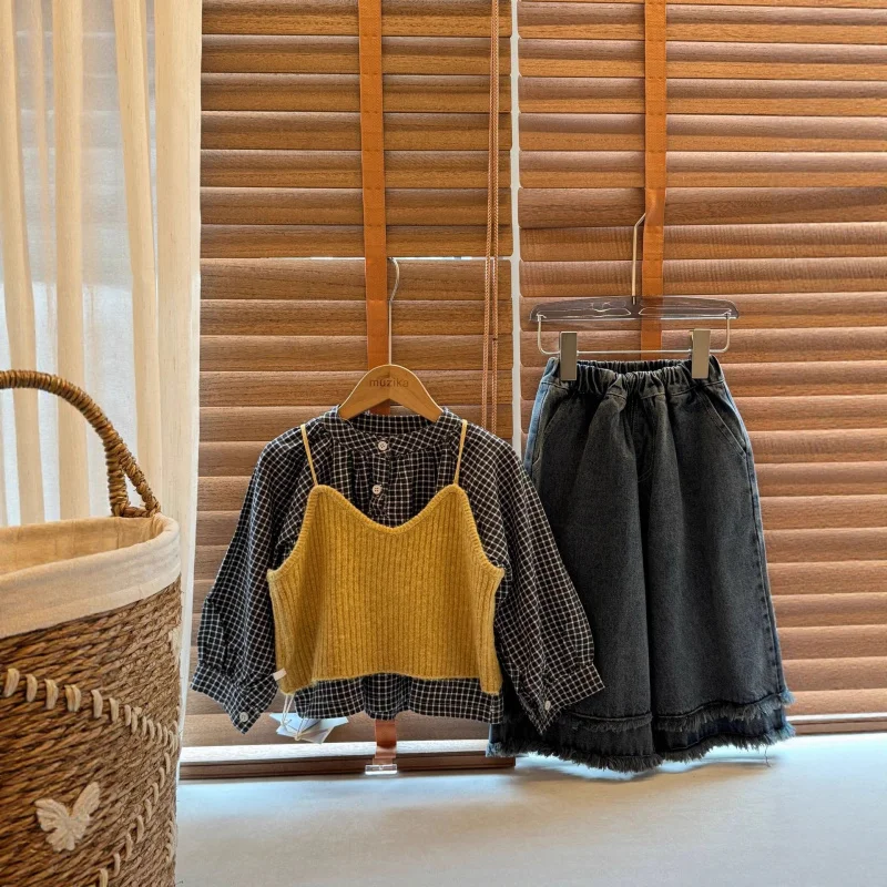 

Girls' Autumn New Children's Set Versatile Plaid Vest Stylish Girls' Fashion Versatile Casual Jeans