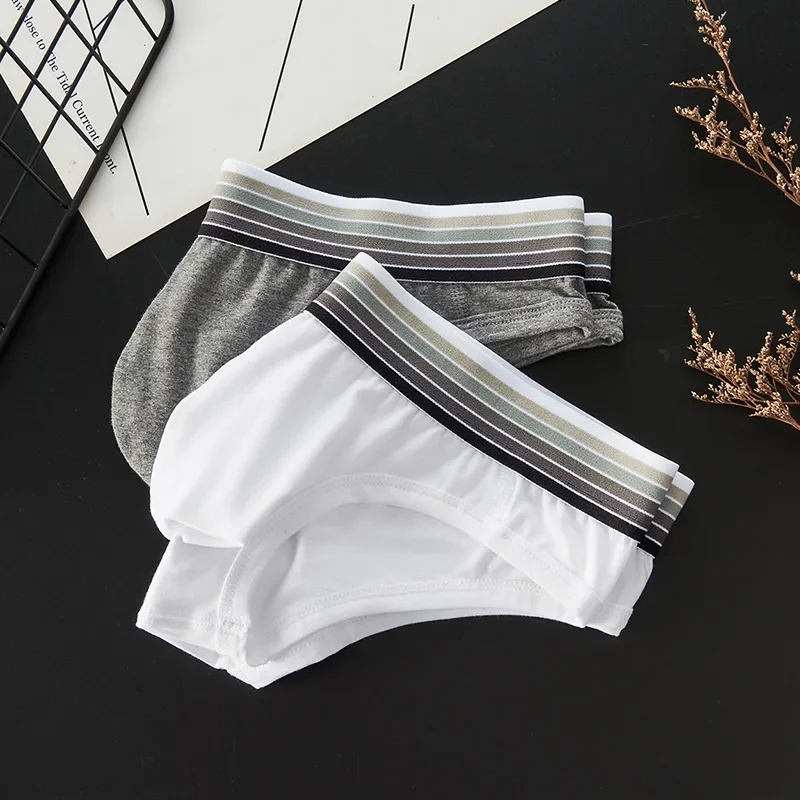 Men\'s Simple Bikini Skin Friendly Cotton Breathable Sweat Absorption Comfortable Mankini Low Waisted Bulge Pouch Hip Lift Briefs