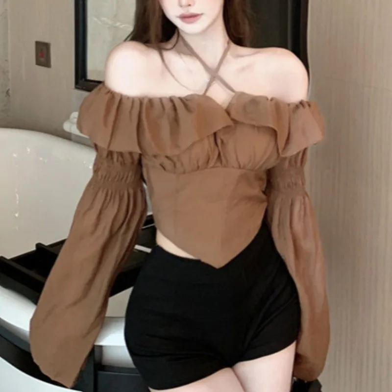 

Сексуальная женская блузка с одним открытым плечом и длинным рукавом в гонконгском стиле, с рукавами-фонариками и воланами, ретро-топ, укороченная рубашка