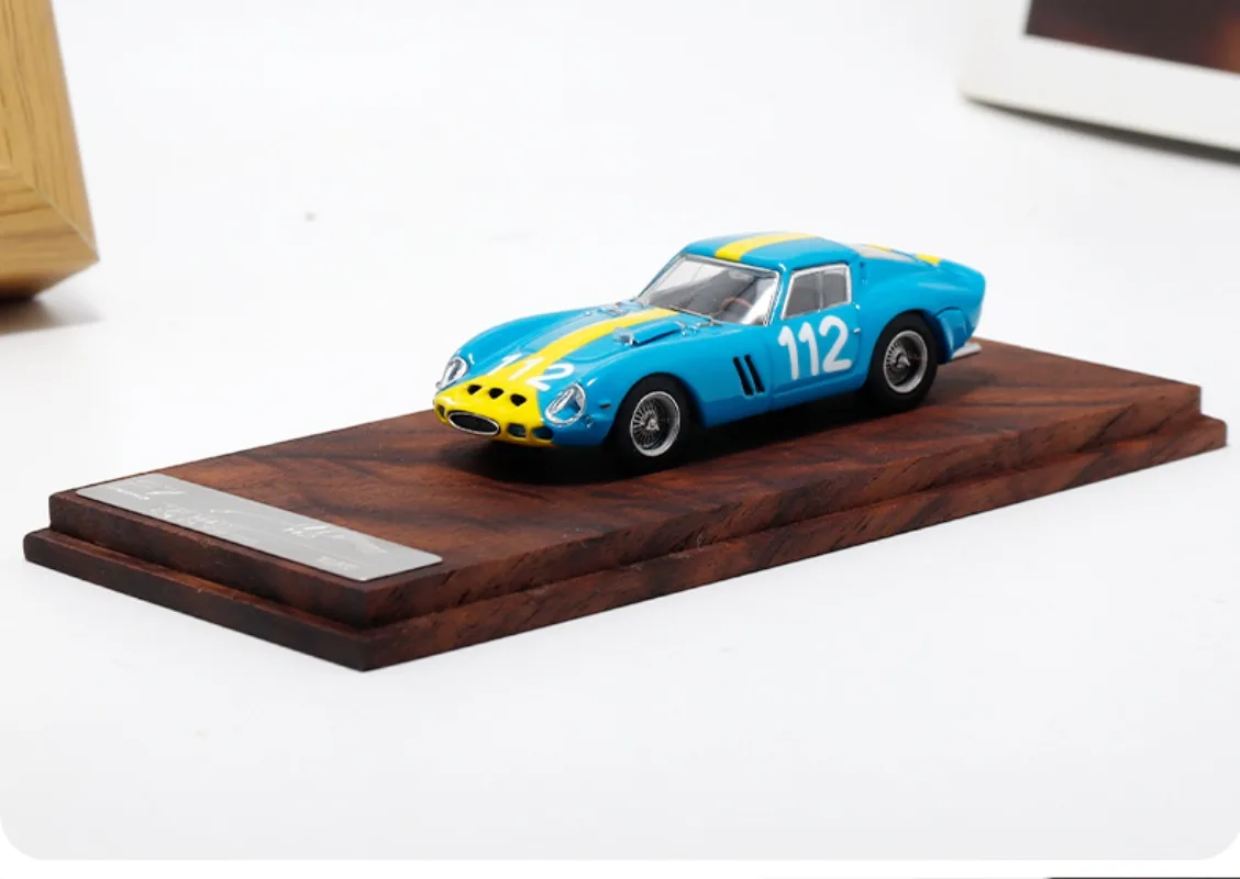 Diecast 1/64 Scale Ferrari 250GTO Model Car Classic Ferrari  Alloy Car Model Collection Scene Display Set Hobby Original Box