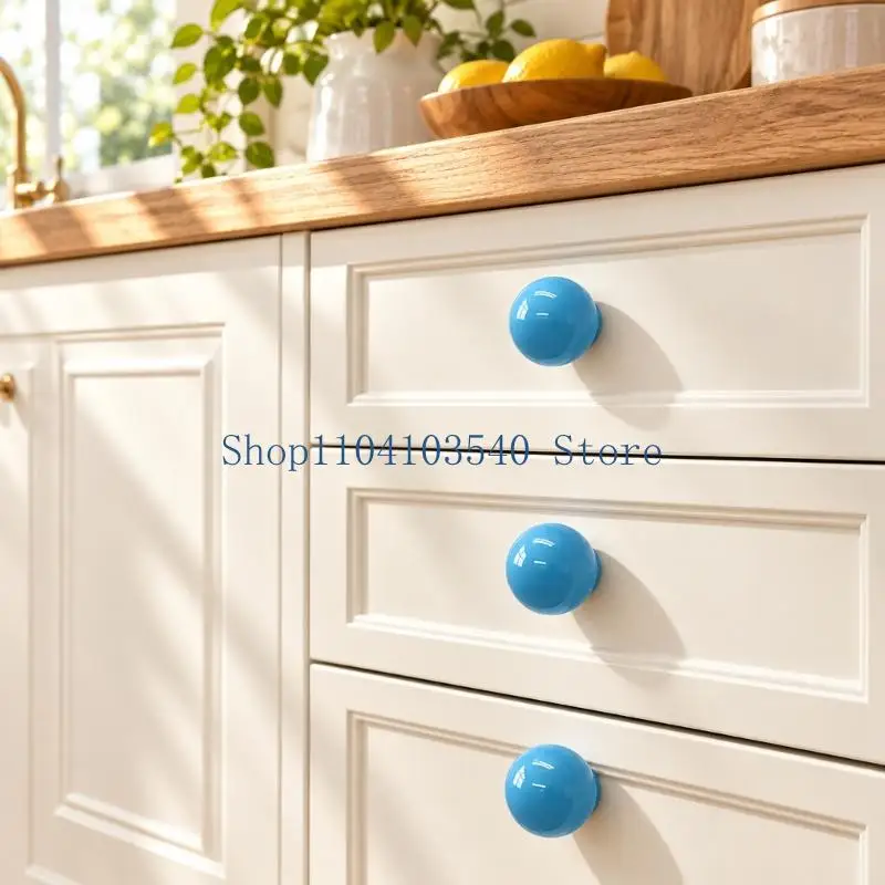 02DC 8Piece Round Cupboard Knob with a Wipe-Clean Finish for Vanities, Drawers, Wardrobes, and Storage Cabinets