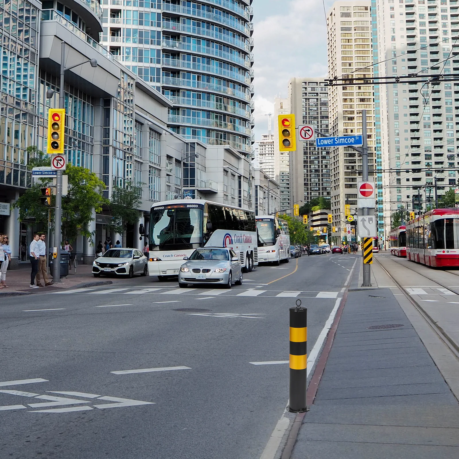 Parking Barrier Stainless Steel Safety Bollard Reflective Traffic Warning Column for Driveways Entrances Sidewalks