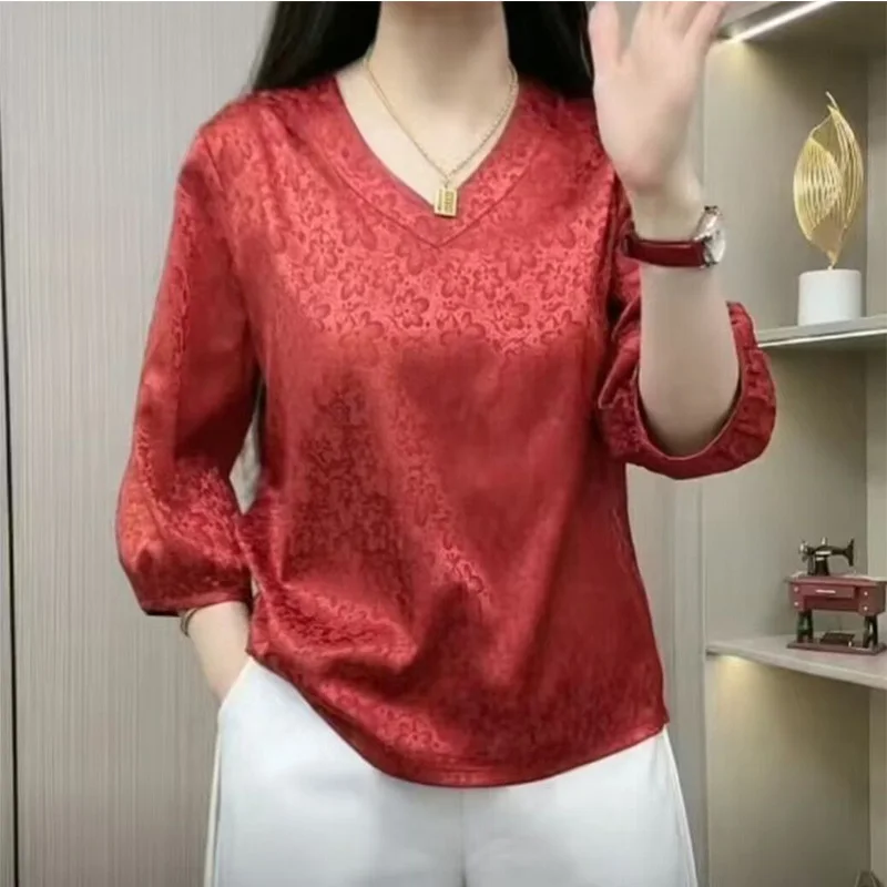 2024 New Summer Elegant Fashion Retro Loose Casual Office Lady T-shirts for Women Solid Color Print V Neck Long Sleeve Chic Tops