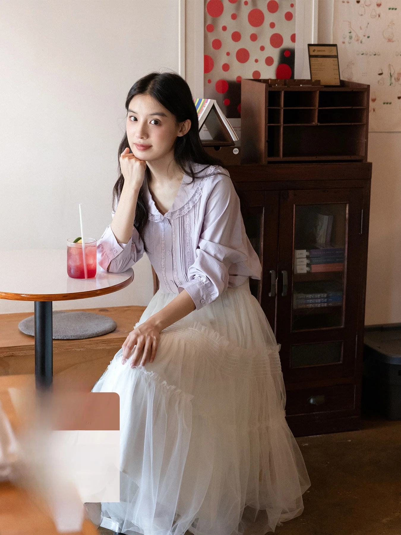 

Ele Women's irt Вышитые детали Бутон лотоса Кружевной подол Осенний топ Дизайн Sensation White irt Sweet Sle Прямой...